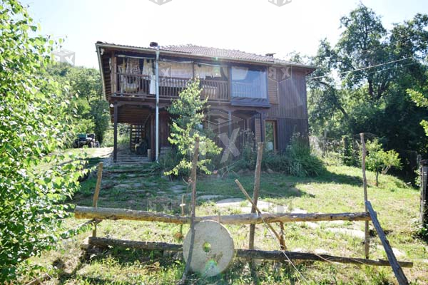 Image No.3-Maison de 3 chambres à vendre à Tryavna
