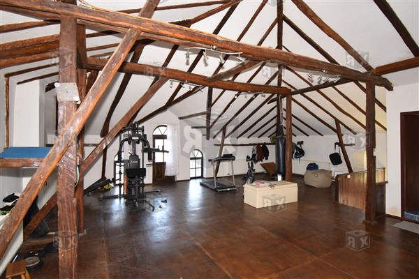 Image No.10-Maison de 5 chambres à vendre à Tserova Koriya