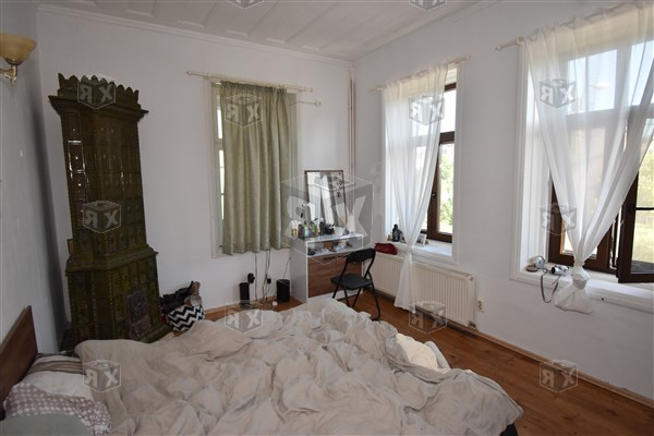 Image No.5-Maison de 5 chambres à vendre à Tserova Koriya