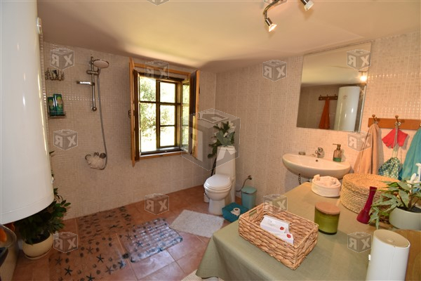 Image No.28-3 Bed House for sale