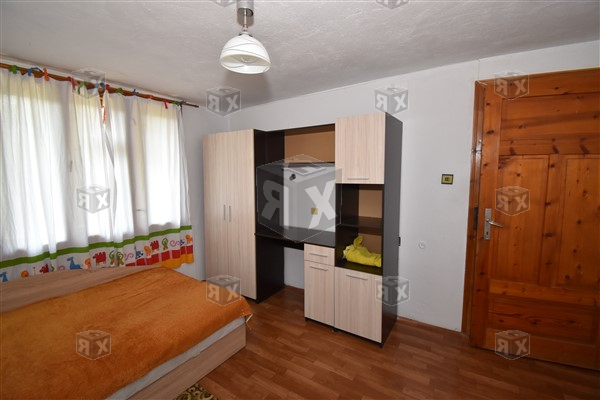 Image No.10-3 Bed House for sale