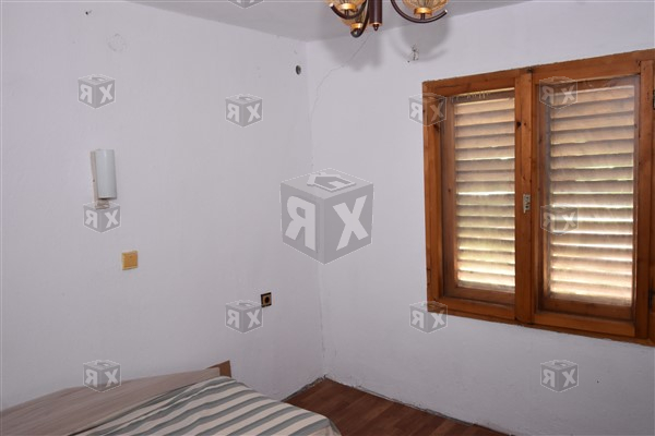 Image No.14-3 Bed House for sale