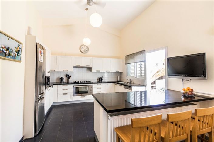 Image No.4-5 Bed Villa for sale