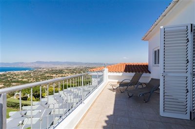 Detached Villa For Sale  in  Neo Chorio