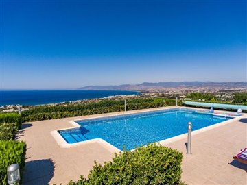 Detached Villa For Sale  in  Neo Chorio