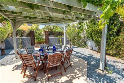 Detached Villa For Sale  in  Neo Chorio