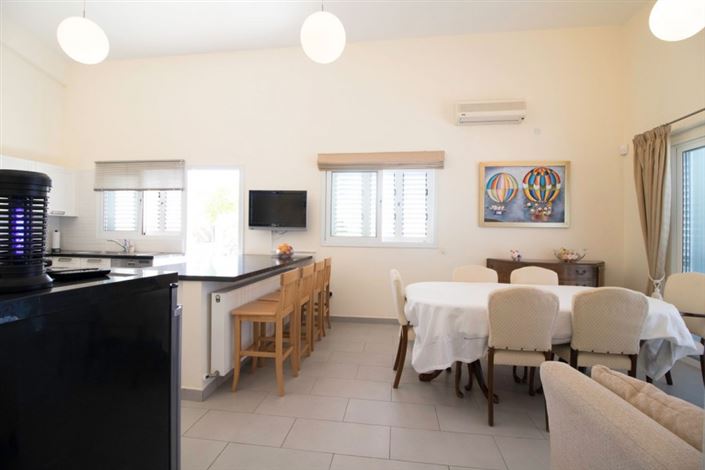 Image No.6-5 Bed Villa for sale