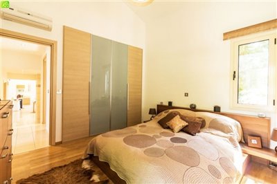 Detached Villa For Sale  in  Latchi