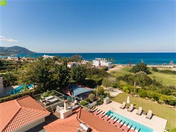 Detached Villa For Sale  in  Latchi