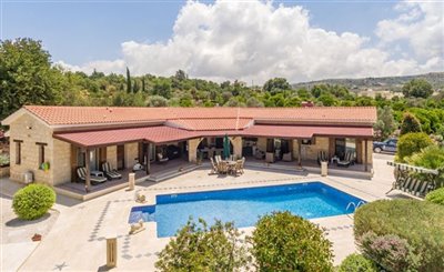 Bungalow de 4 chambres à vendre à Polis