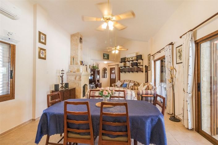 Image No.8-Bungalow de 4 chambres à vendre à Polis