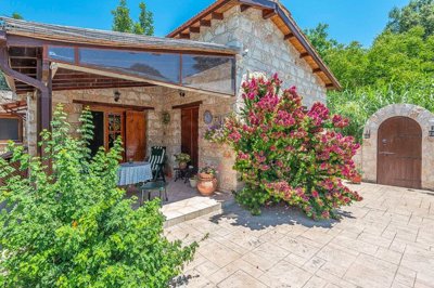 Stone House For Sale  in  Giolou