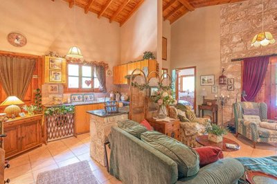 Stone House For Sale  in  Giolou