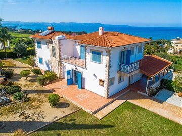Detached Villa For Sale  in  Argaka