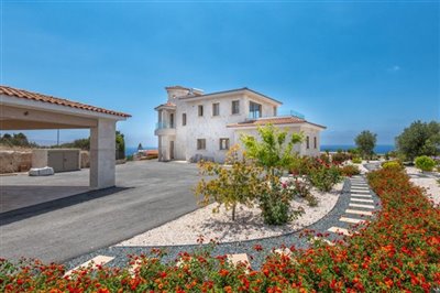 Detached Villa For Sale  in  Sea Caves