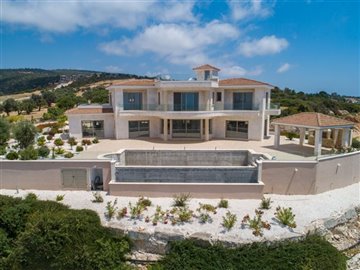 Detached Villa For Sale  in  Sea Caves
