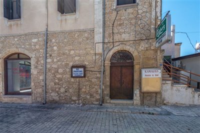 Restaurant For Sale  in  Polis