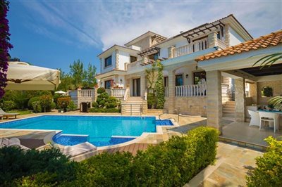 Detached Villa For Sale  in  Argaka