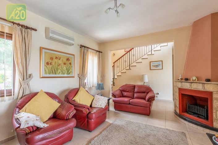 Image No.12-3 Bed Villa for sale