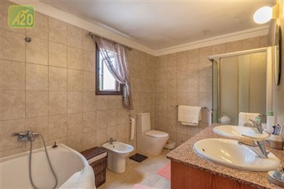 Detached Villa For Sale  in  Polemi