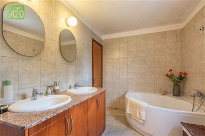 Detached Villa For Sale  in  Polemi