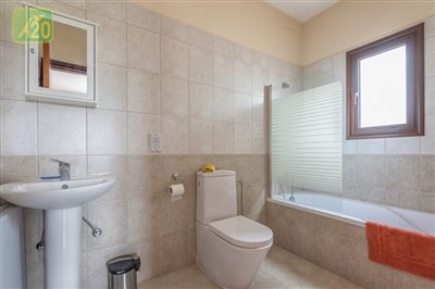 Detached Villa For Sale  in  Polemi