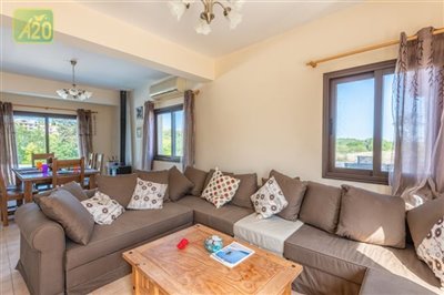 Detached Villa For Sale  in  Kathikas
