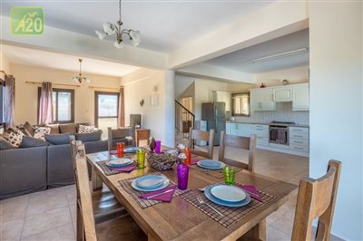 Detached Villa For Sale  in  Kathikas