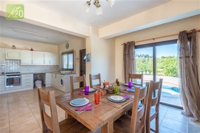 Detached Villa For Sale  in  Kathikas