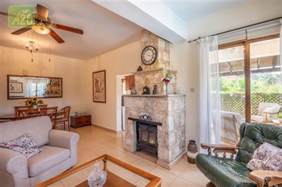 Detached Villa For Sale  in  Giolou