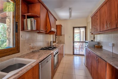 Detached Villa For Sale  in  Giolou