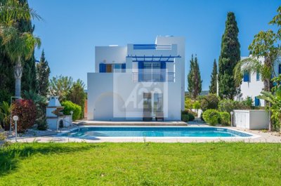 Detached Villa For Sale  in  Latchi
