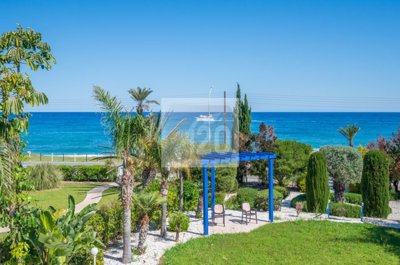 Detached Villa For Sale  in  Latchi