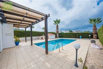 Detached Villa For Sale  in  Argaka