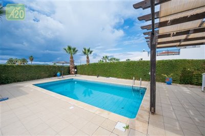 Detached Villa For Sale  in  Argaka