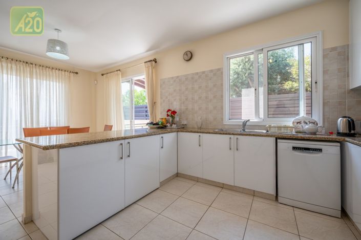 Image No.14-3 Bed Villa for sale