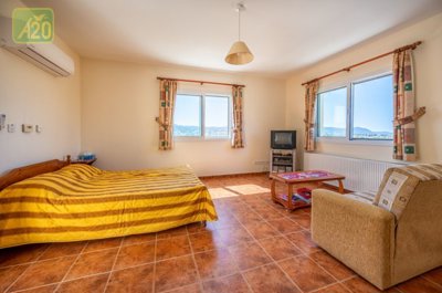 Building For Sale  in  Polis