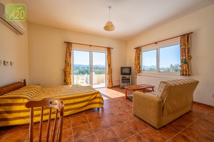 Image No.20-Propriété de 4 chambres à vendre à Polis