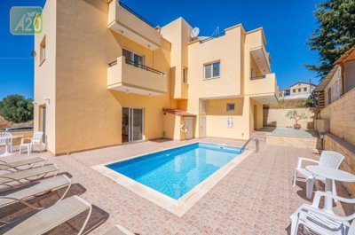 Building For Sale  in  Polis