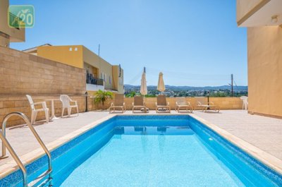 Building For Sale  in  Polis