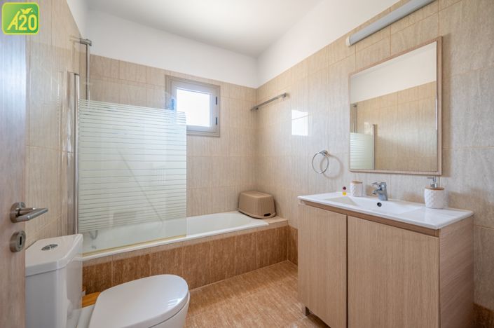 Image No.24-2 Bed Apartment for sale