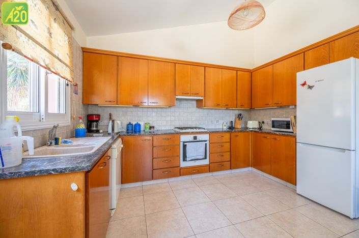 Image No.12-3 Bed Bungalow for sale