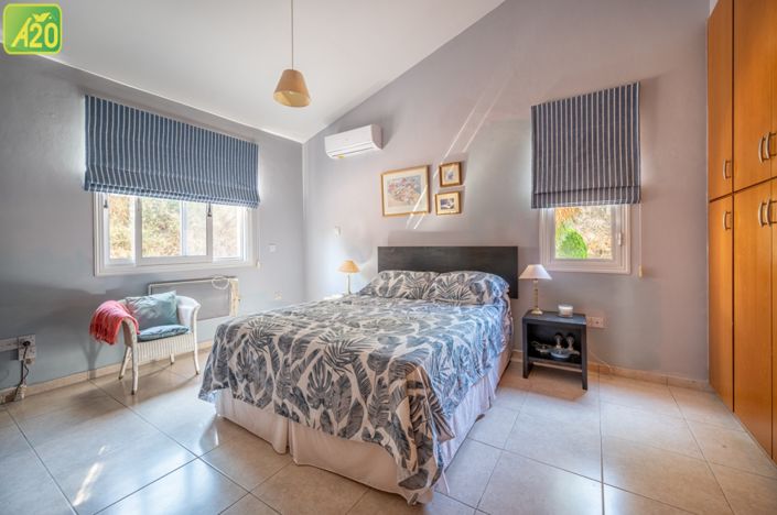 Image No.20-3 Bed Bungalow for sale