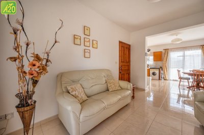 Detached Villa For Sale  in  Prodromi