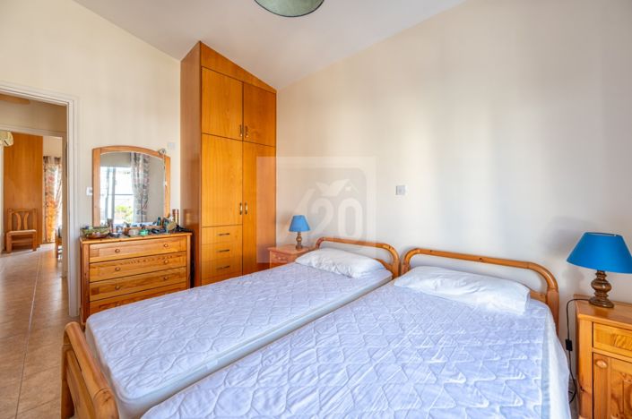 Image No.20-2 Bed Apartment for sale