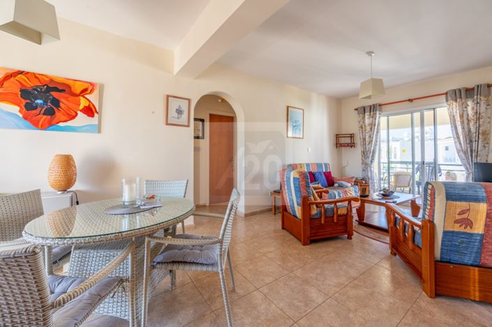 Image No.10-2 Bed Apartment for sale