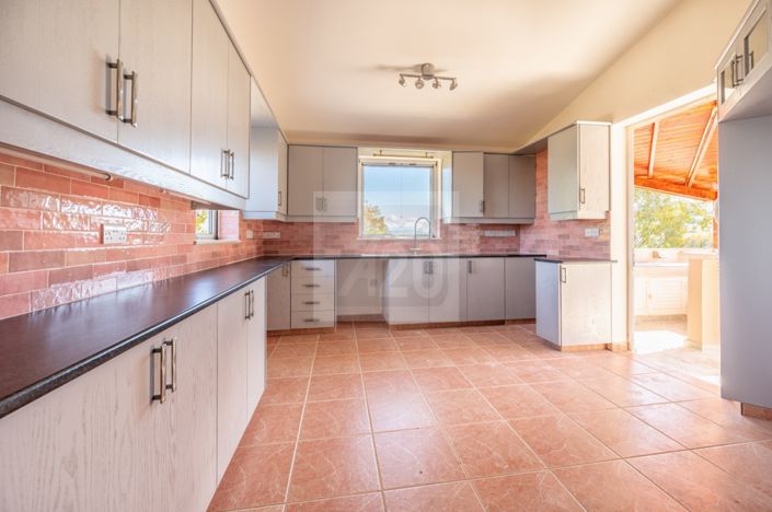 Image No.15-4 Bed Villa for sale