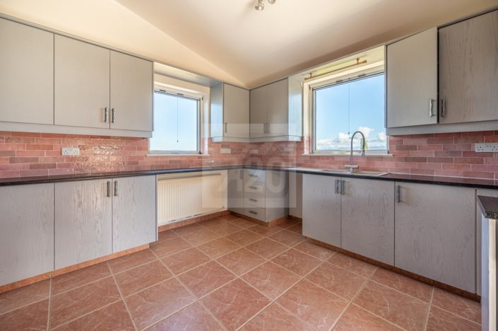 Image No.16-4 Bed Villa for sale