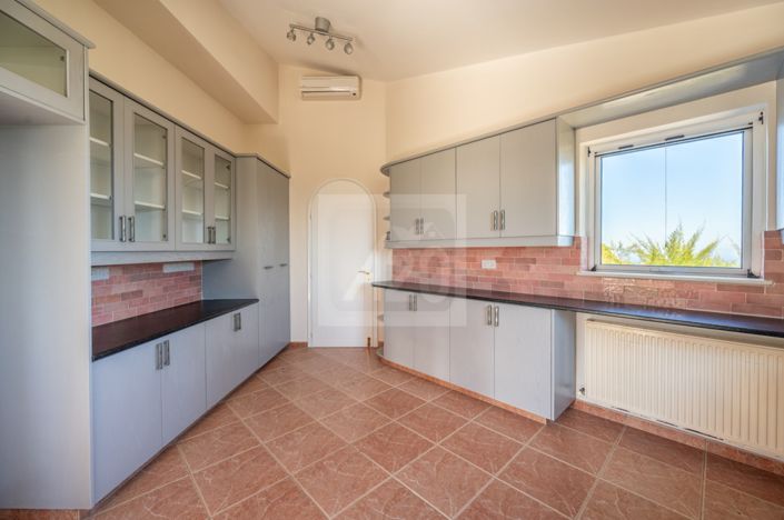 Image No.18-Villa de 4 chambres à vendre à Droushia