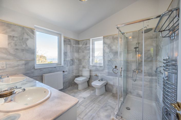 Image No.20-Villa de 4 chambres à vendre à Droushia